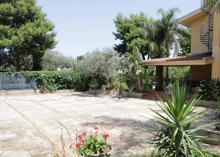 Villa Giu, Indipendent Villa Near Airport And Sea